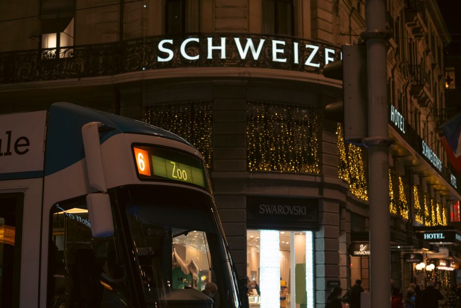 Zurich's Duplicate Image Problem: The Numbers Driving a City-Wide Digital Overhaul