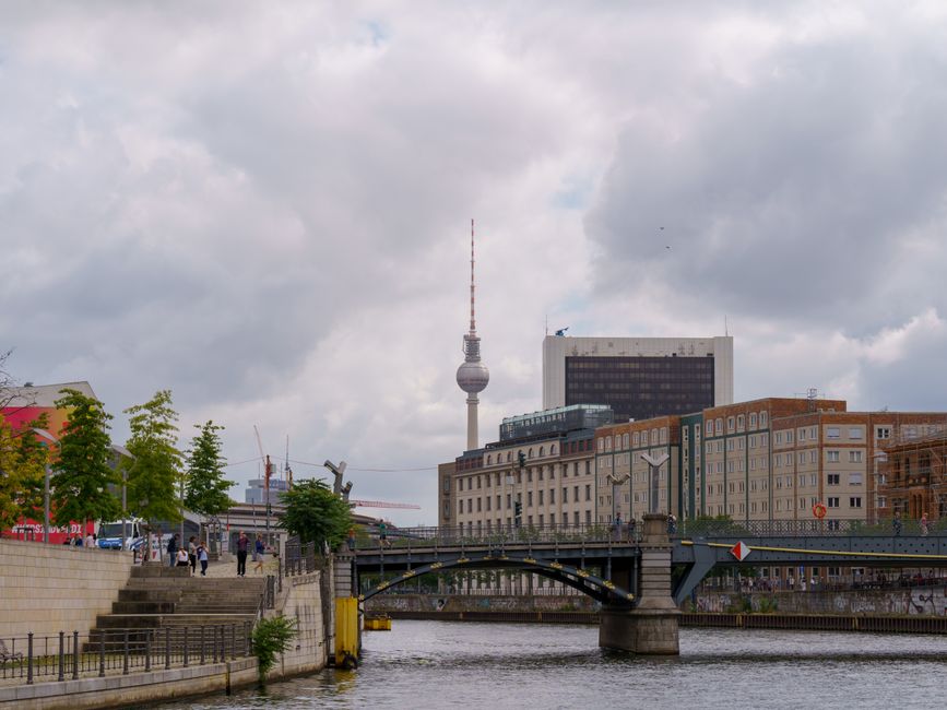 The Faces Behind Berlin's Open Door: Stories From Those Who Call This City Home