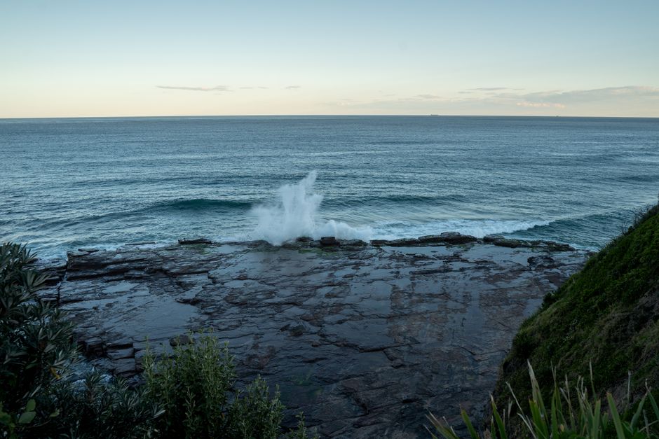 How Much Water to Drink in Wollongong's Heat