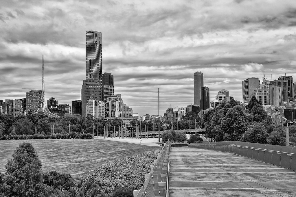 Melbourne Locals Build Daily Meditation Habits Near Yarra River, Fitzroy