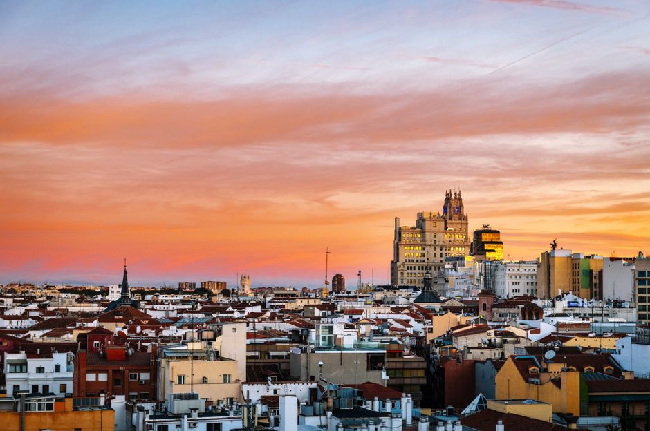 Madrid Parents and Teachers Sound Alarm Over Overcrowding Crisis in Public Schools