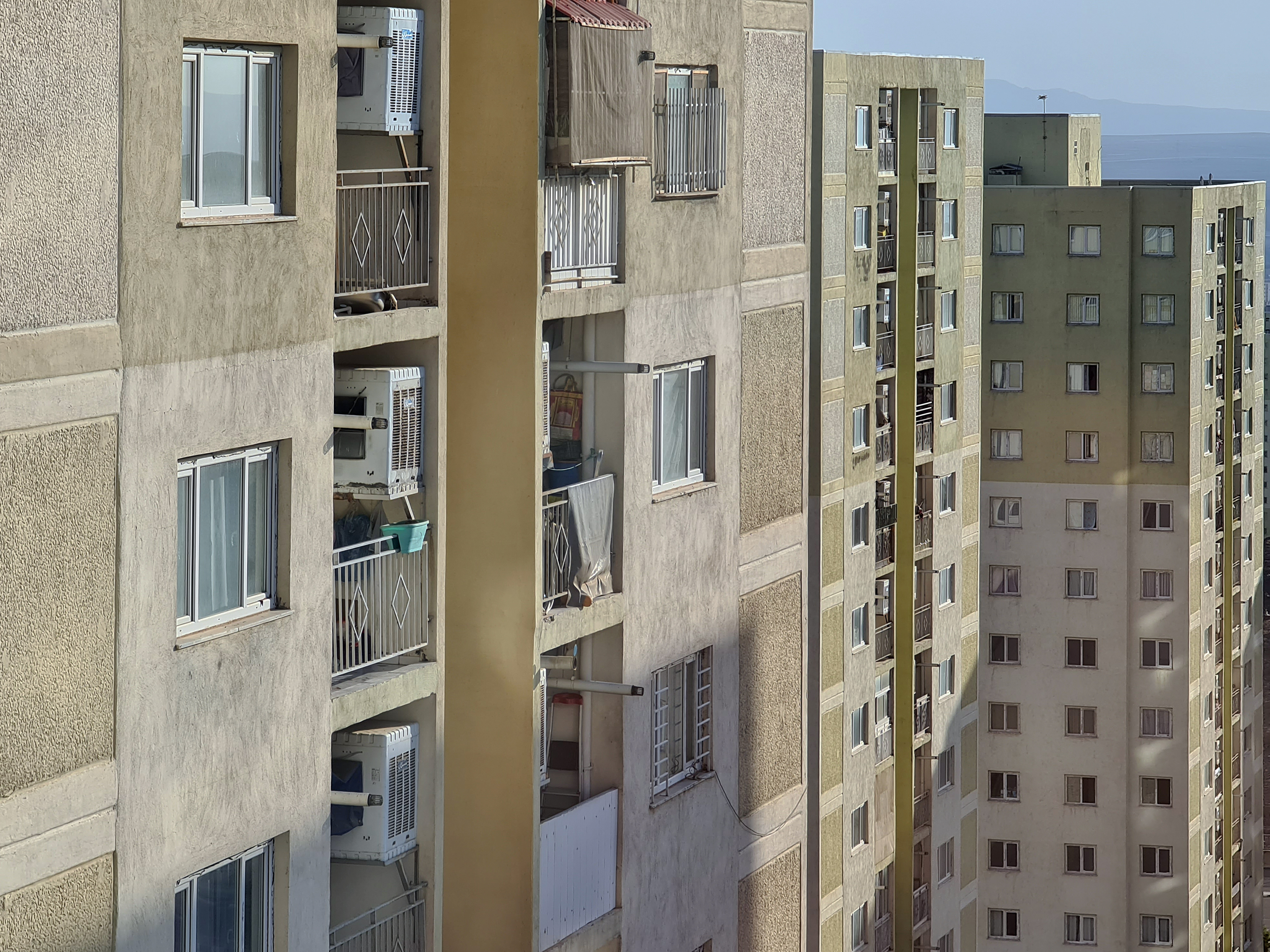 Tehran Apartment Prices Match 2021 Boom as Regional Pressures Intensify