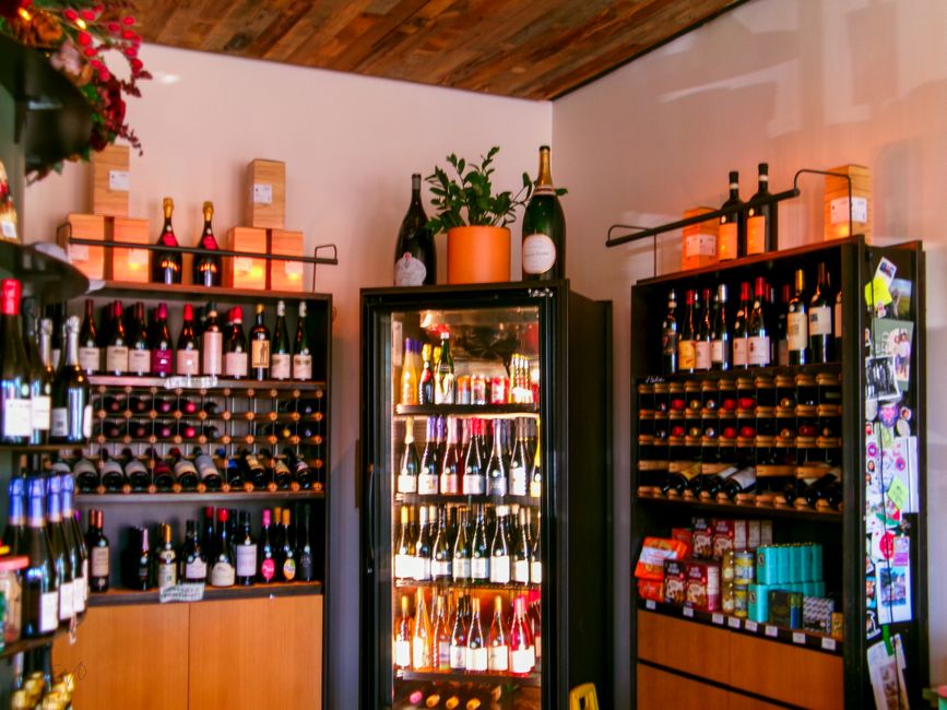 Canberra's wine country: a guide to cellar doors near Murrumbateman and Hall