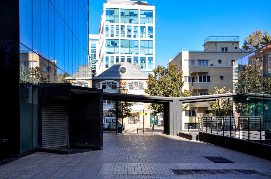 Rental Squeeze: How Santiago's Shifting Market is Reshaping the Landlord-Tenant Landscape