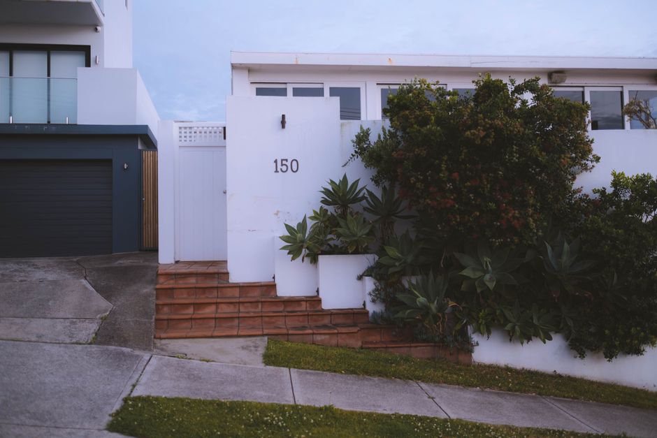 Young Families and Grey-Haired Downsizers Are Reshaping Geelong's Property Priorities