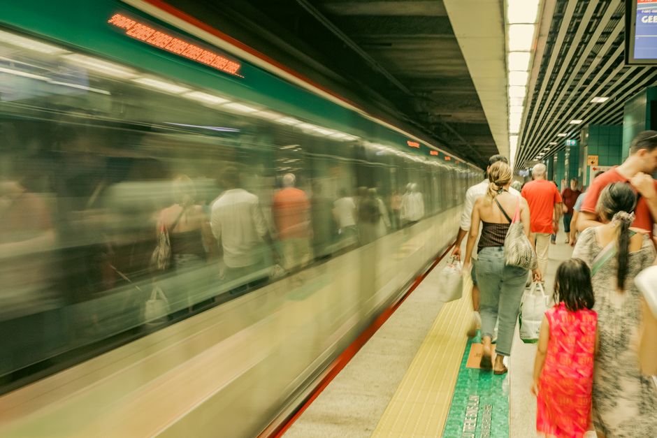 Getting Around Perth: Roads, Public Transport and Connections