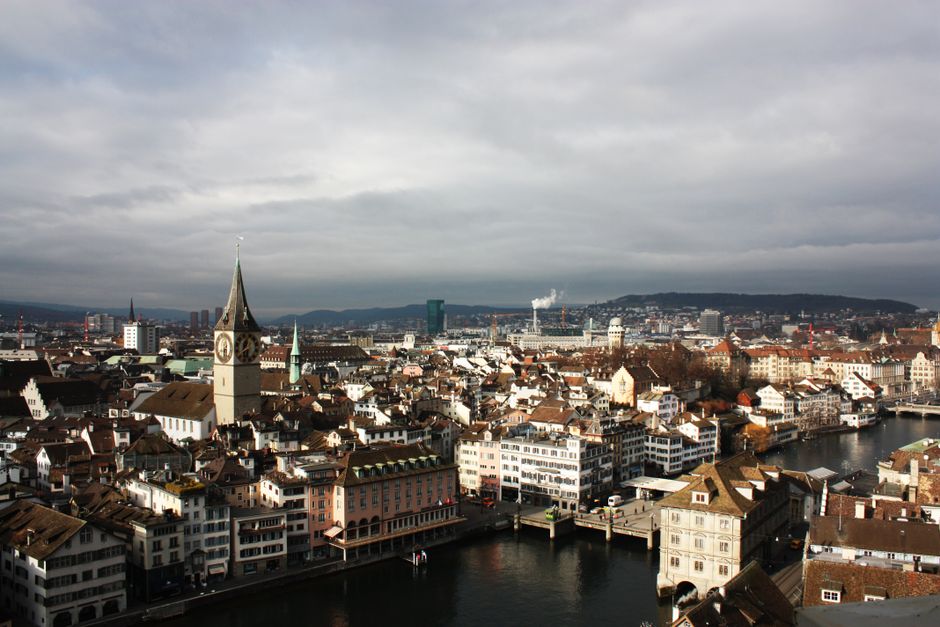 Zurich's Tourism Boom: What Rising Hotel Occupancy and Real Estate Investment Tell Us About the City's Economy