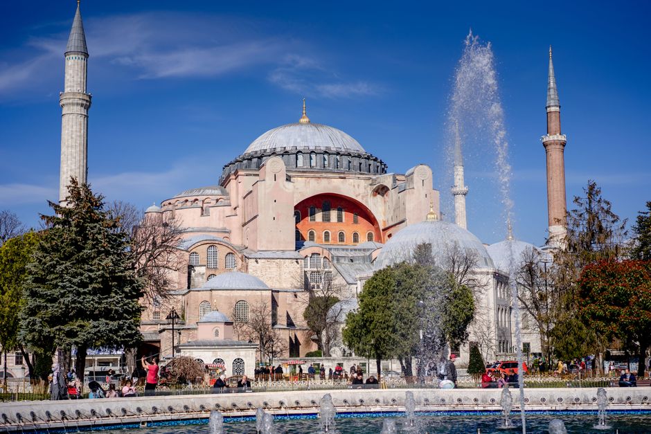 Istanbul's Stage: What International Visitors Need to Know About Theatre, Film and Performance
