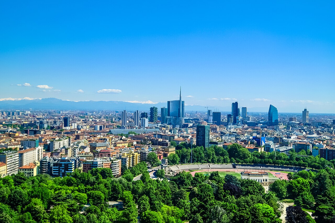 Milan's Investment Sector Faces Perfect Storm of Rising Costs and Capital Flight