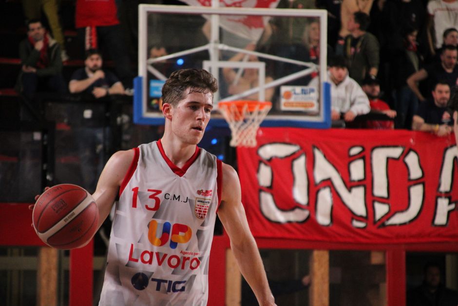 Lambrate's U-17 Basketball Crew Defies Odds to Claim Regional Championship
