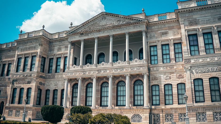 From Ottoman Bazaar to Global Hub: How Istanbul's Cultural Scene Evolved Into a World-Class Creative Powerhouse
