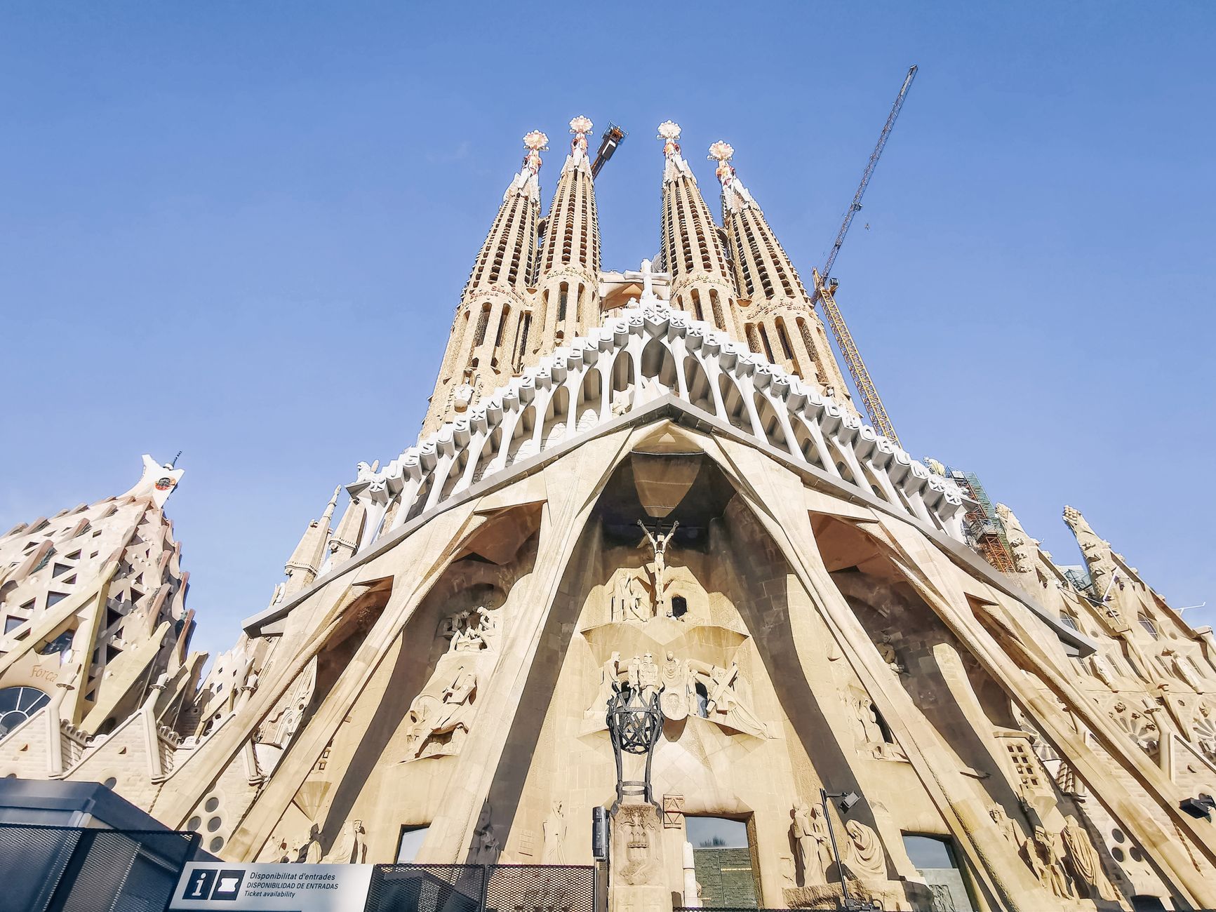Barcelona Investors Target Eixample's Rival Beachfront Returns, Less Risk