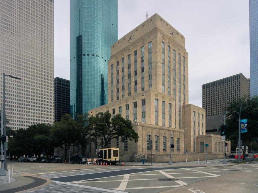 Houston's Congressional Delegation Scrambles as Federal Funding Shifts in Midyear Budget Push