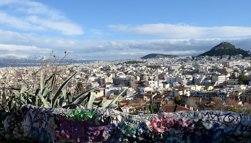 Athens Residents Use Science-Backed Wind-Down Routines to Sleep Better