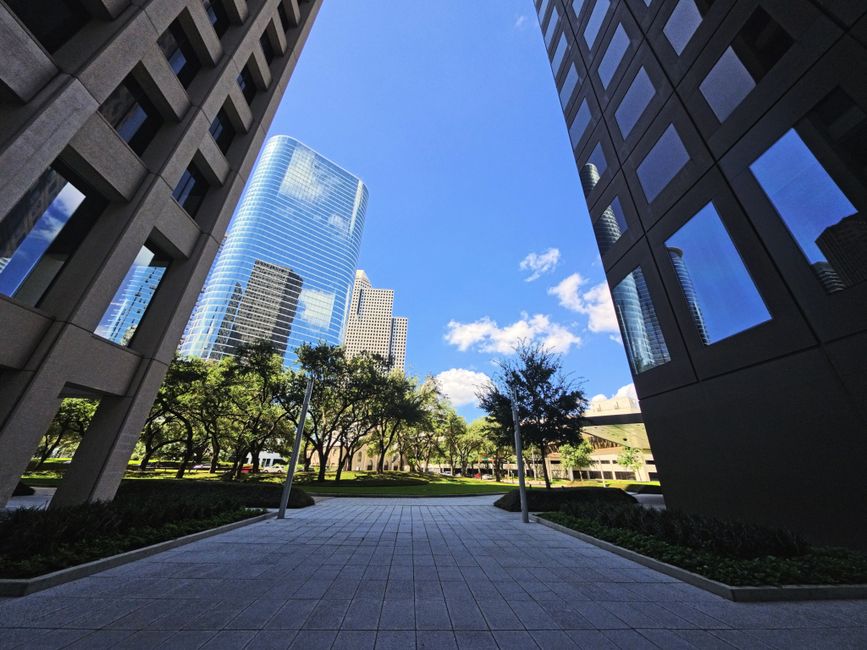 Federal Hiring Freeze Hits Houston's Government Workforce Hard