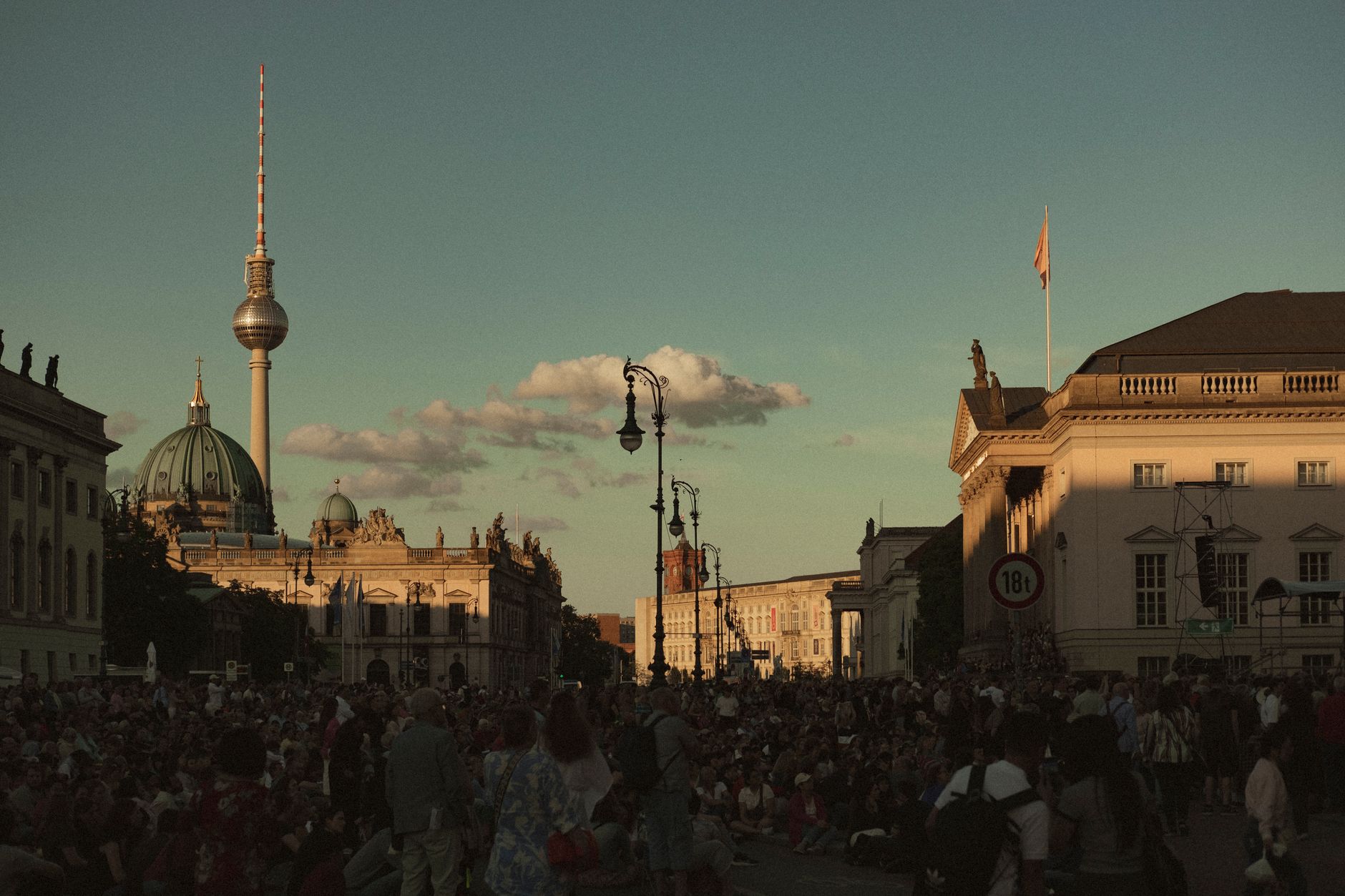 Complete Guide to the Best Local Experiences in Berlin Right Now
