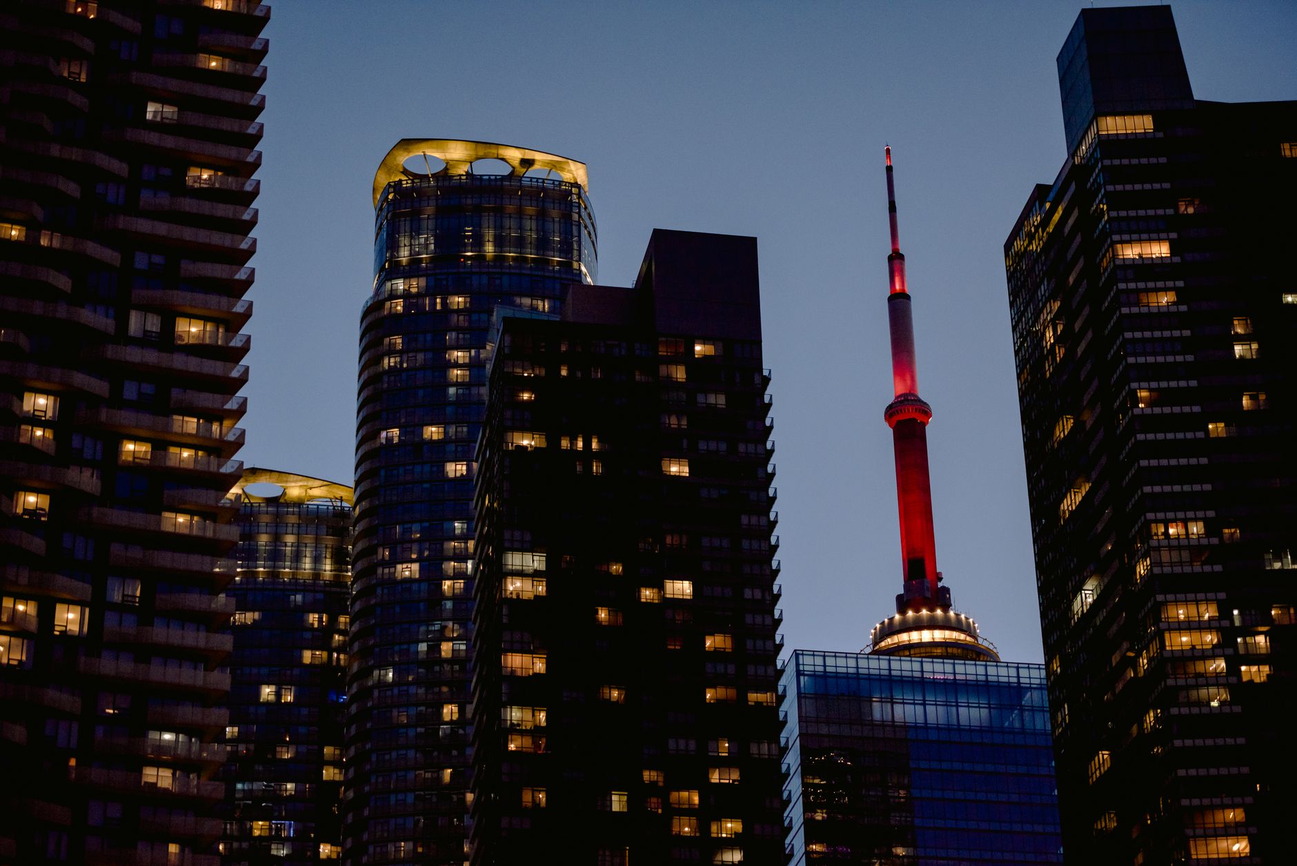 How Remote Work Tech Is Reshaping Daily Life for Toronto Residents