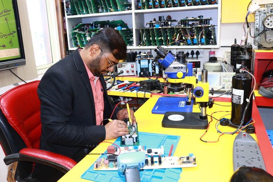 Why Delhi's Tech Ecosystem Defies Global Convention: \1 ...
