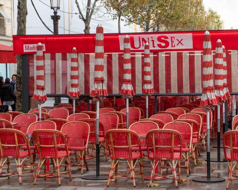 Paris Hospitality Jobs: Automation Reshapes Hiring