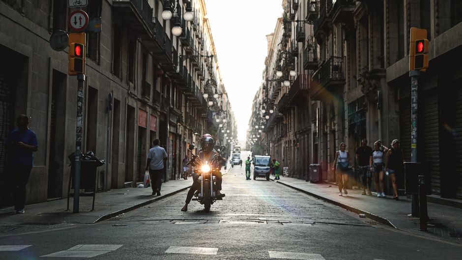 Barcelona Housing Crisis: 3 Policy Decisions by 2027