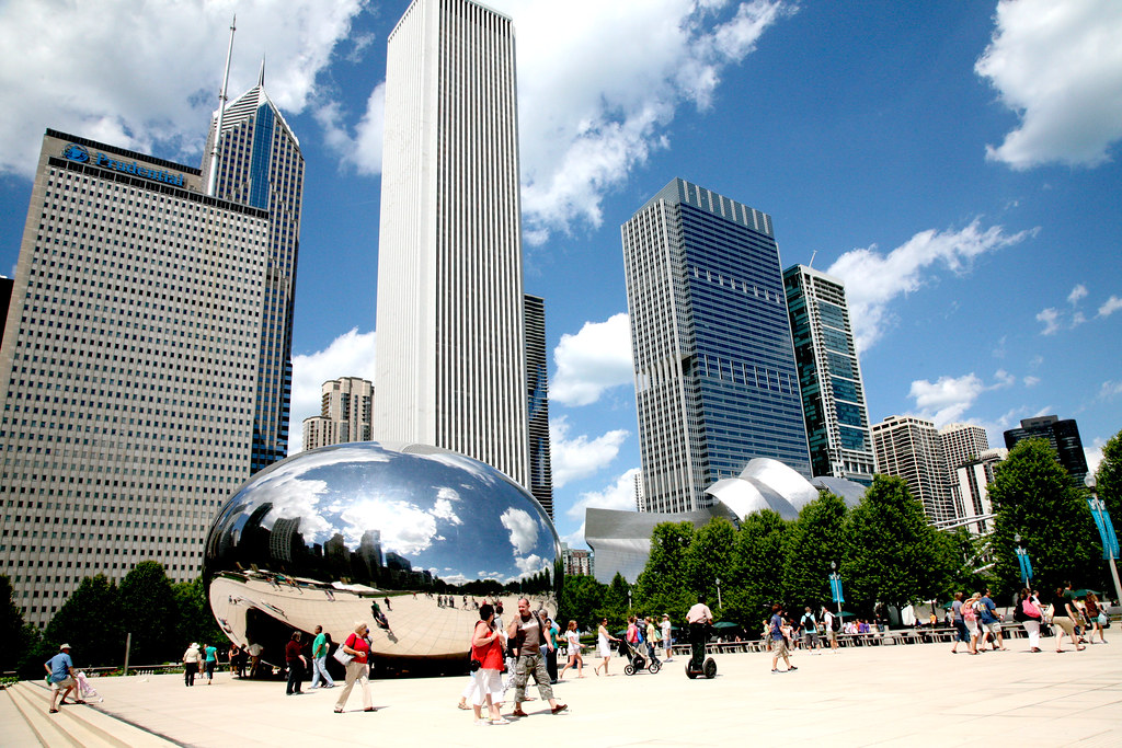 Chicago Buyers Rush Offers as Interest Rate Expectations Shift Market