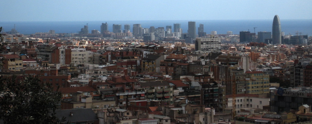 Evidence-Based Tips for Healthy Eating Drawing from São Paulo's Dedicated Venues and Networks
