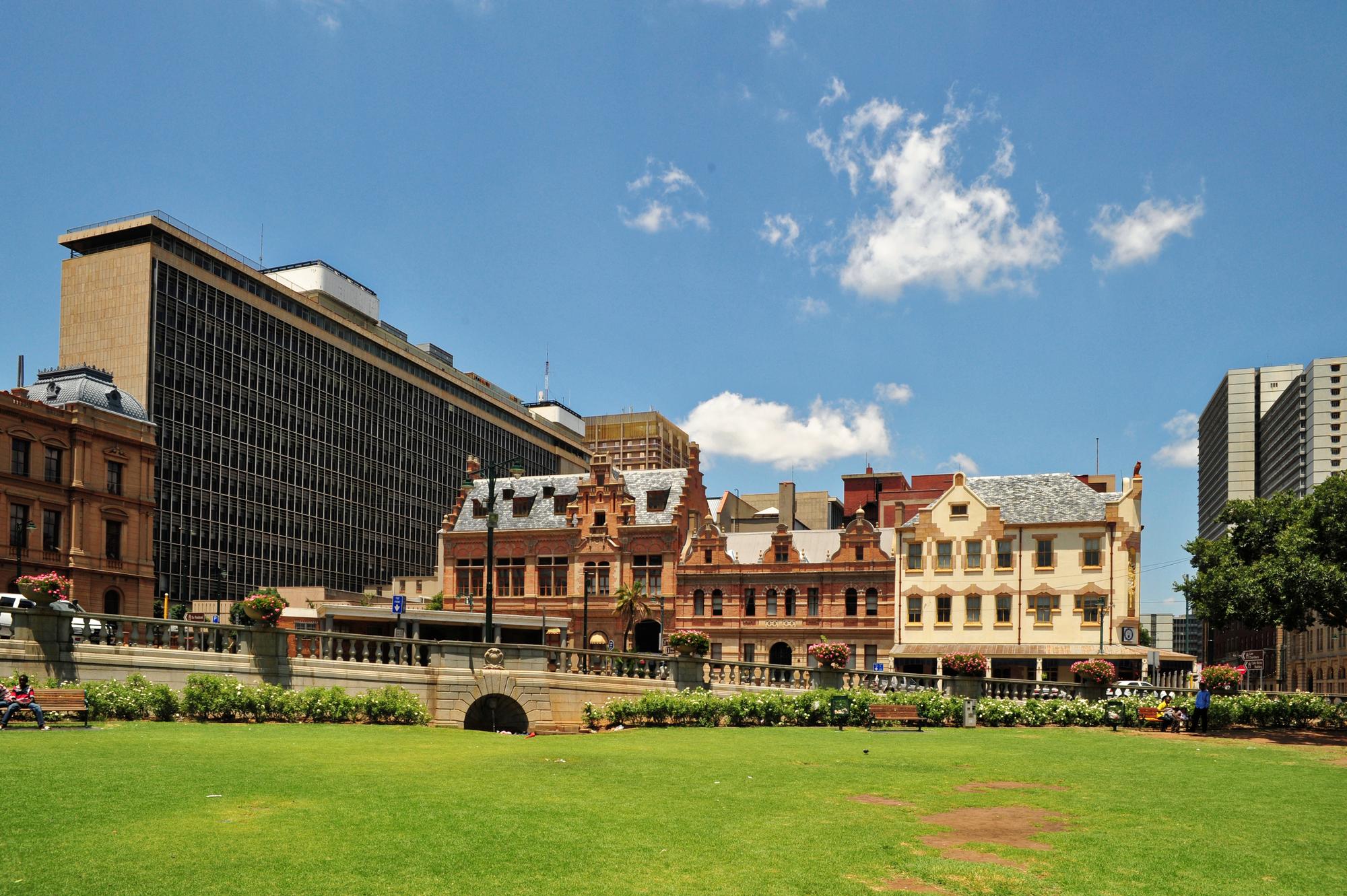 Schools and Education in Brisbane: Universities, Schools and Training