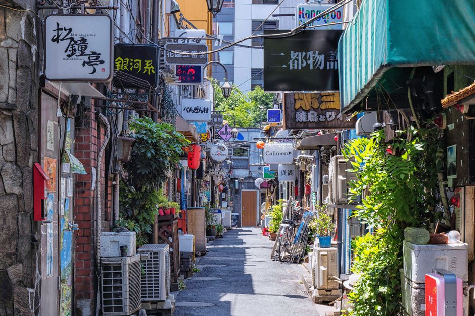 Best Bars Tokyo: A Local's Complete Guide