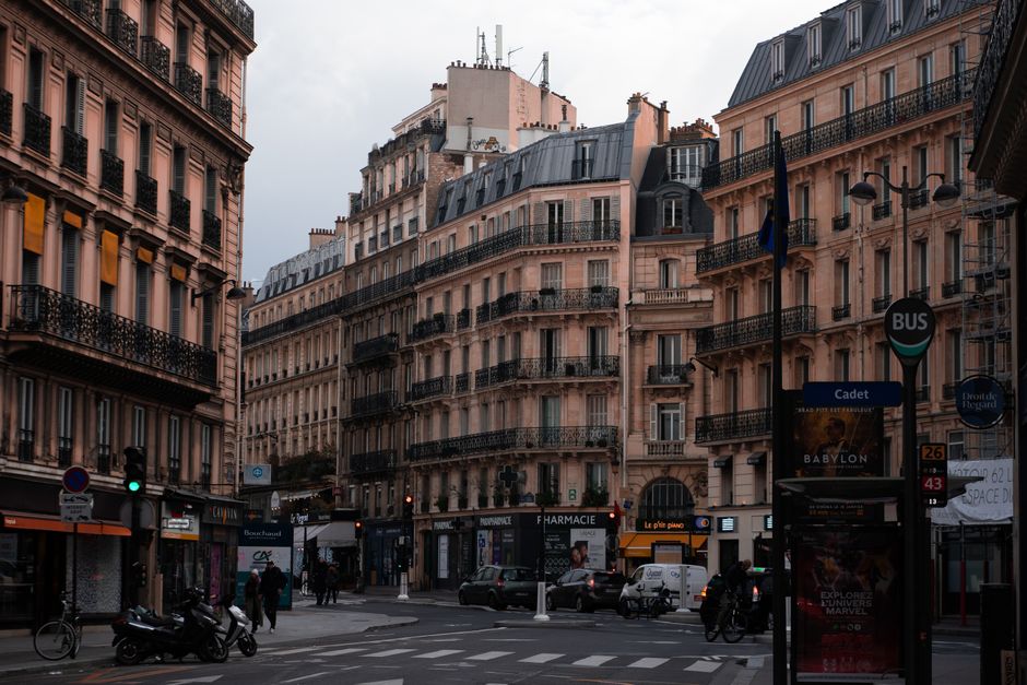 Paris Takes Lead in Duplicate Image Replacement, Outpacing Global Counterparts