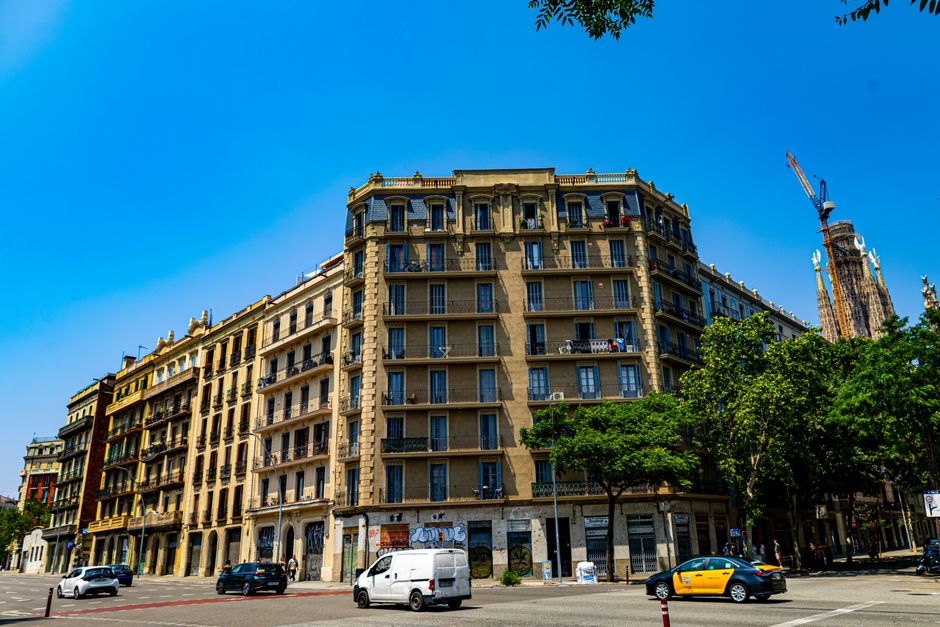 Barcelona's Eixample District Powers Summer Auction Recovery With Rising Clearance Rates