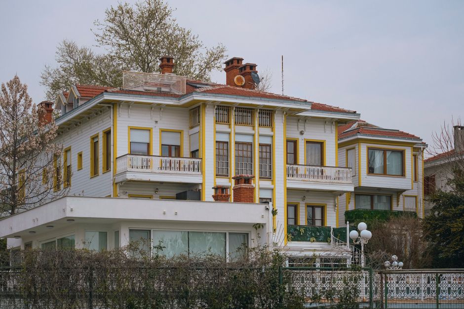 Caught in the Middle: How Istanbul's Rental Squeeze Is Reshaping the Deal Between Tenants and Landlords