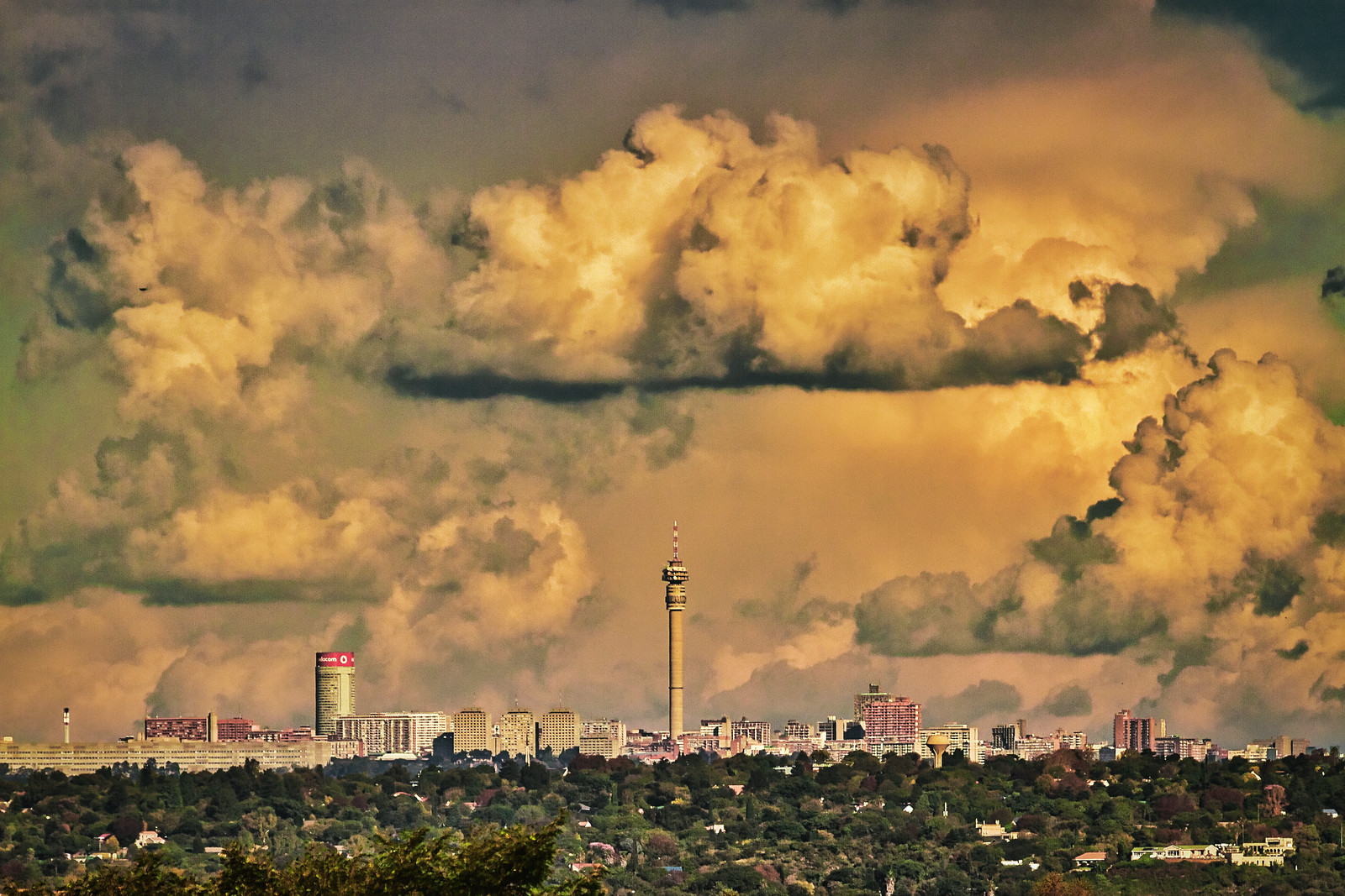 Johannesburg Runners Discover 5 Top Routes Through City Landmarks