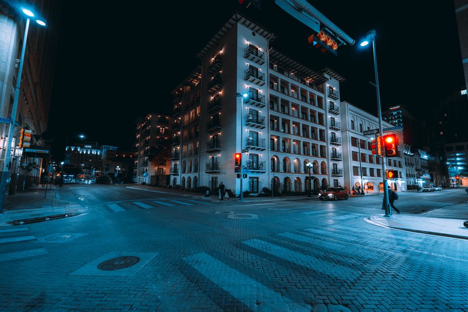 San Antonio This Week: Heat Surge, Budget Fights, and a Downtown Construction Milestone