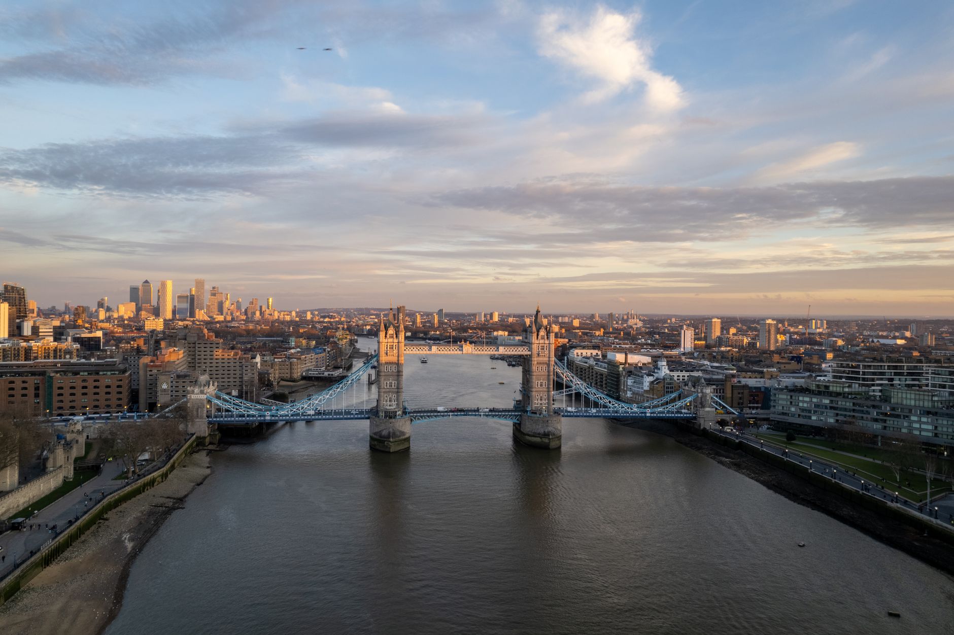London's Office Market Faces Perfect Storm of Headwinds as Demand Crumbles