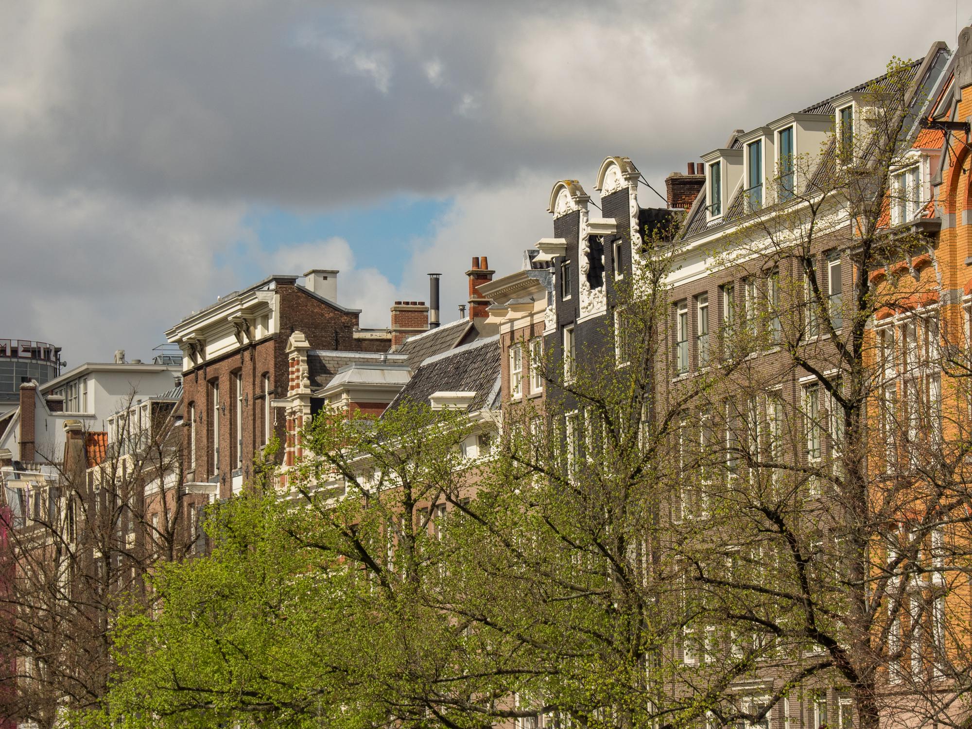 Leeds Housing Market Steadies as Bidding Wars Replace Pandemic Frenzy