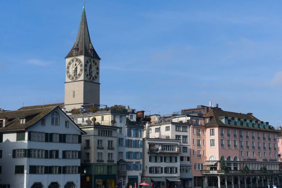 Mapping Zurich's Neighbourhood Pulse: What the Data Reveals About Community Life in District 12