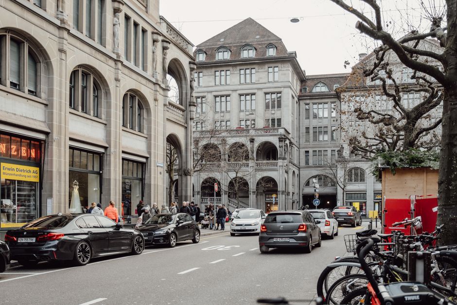 From Warehouse Walls to Alpine Dreams: How Zurich's Climbing Community Built a Movement from Nothing