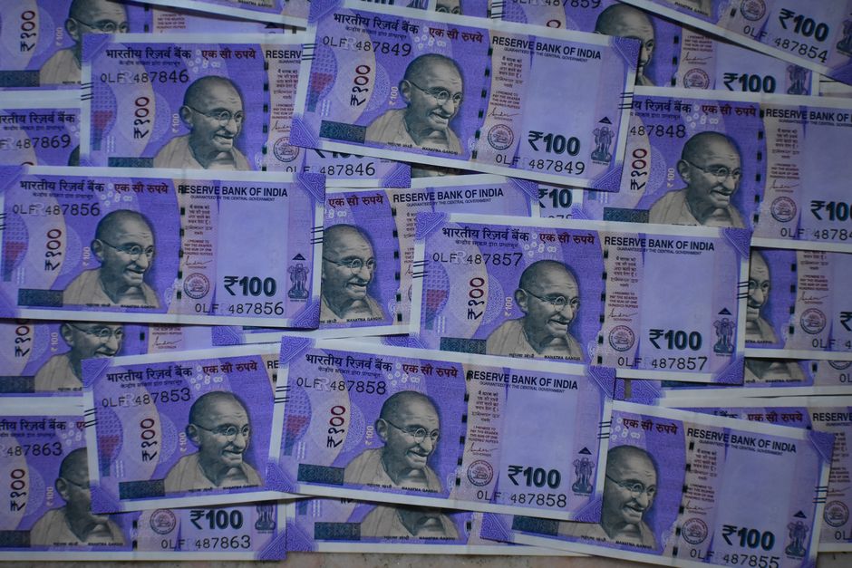 Tech Rout and the Rupee: What the Nasdaq's 4.6% Plunge Means for Indian Cross-Border M&A