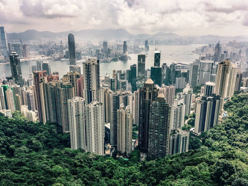 Hong Kong Targets 2030 Carbon Neutrality With Solar and Battery Plants