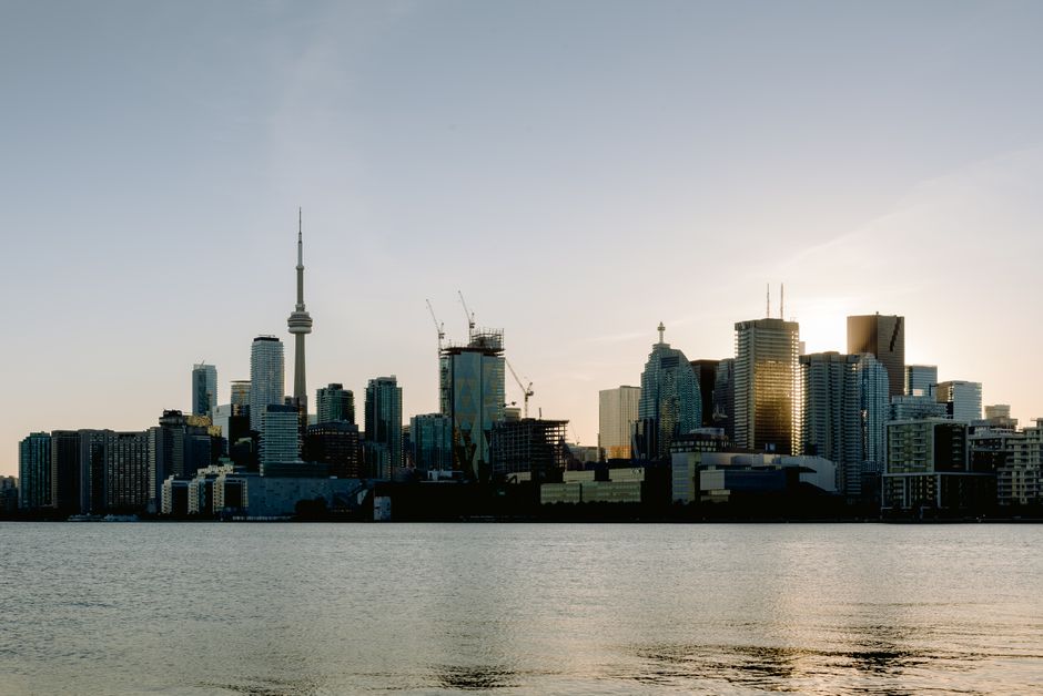 Toronto's Best Sunrise Spots for Morning Meditation and Yoga