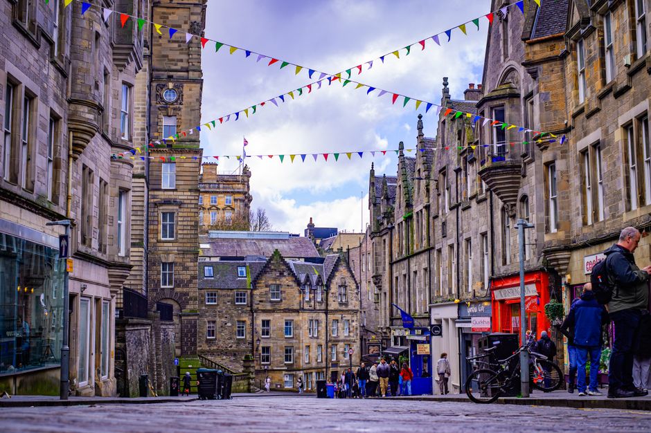 Should You Rent Where You Live and Buy Where You Can? The Rent-Vesting Strategy Explained for Edinburgh