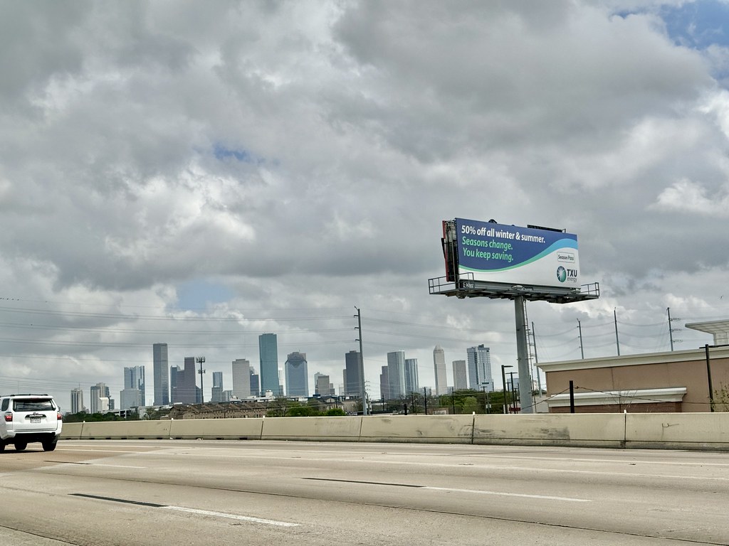 Houston Renters Exceed 30% Rule as Rents Surge Across Neighborhoods