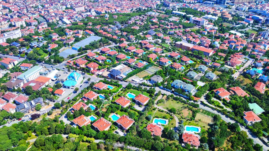 Istanbul's Suburban Surge: What's Really Driving Prices and Where Smart Buyers Are Looking