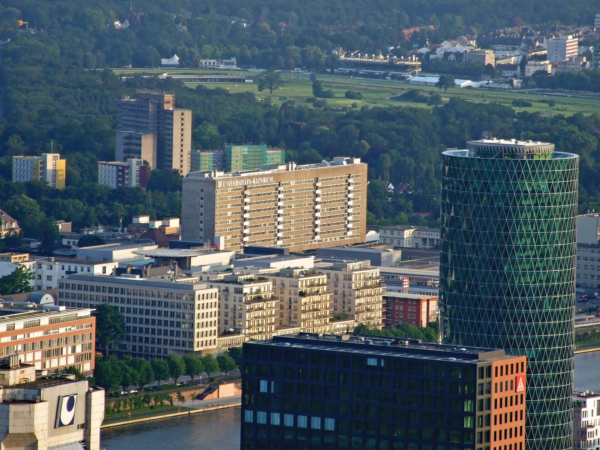 Sleep and Recovery Information Frankfurt Readers Need