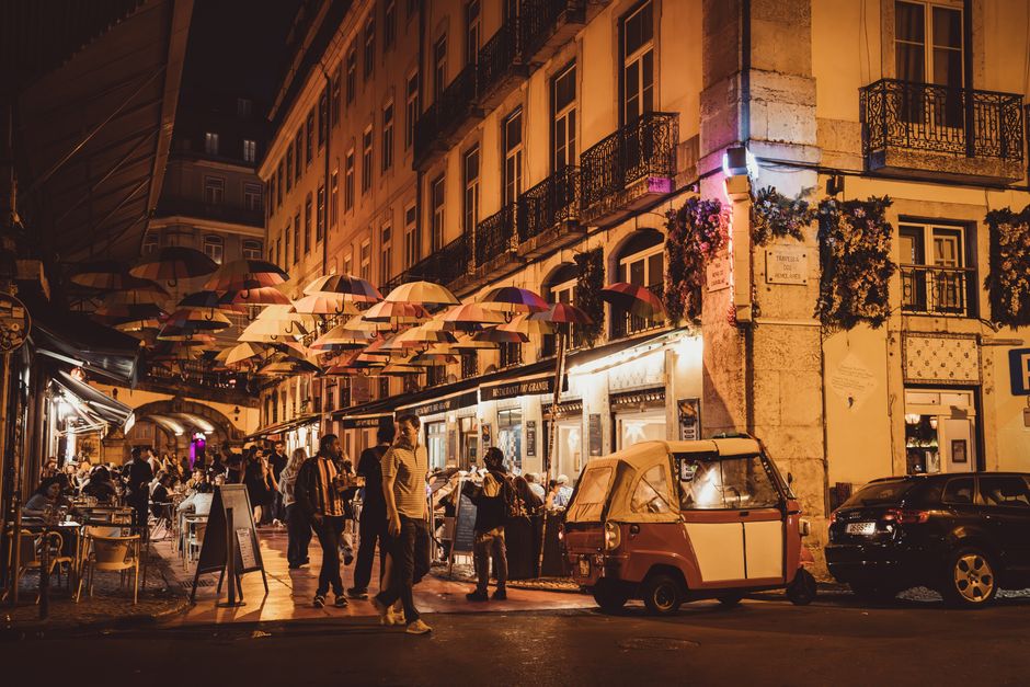 Lisbon's Vibrant Culture Scene: Historic Neighborhoods Meet Cutting-Edge Venues