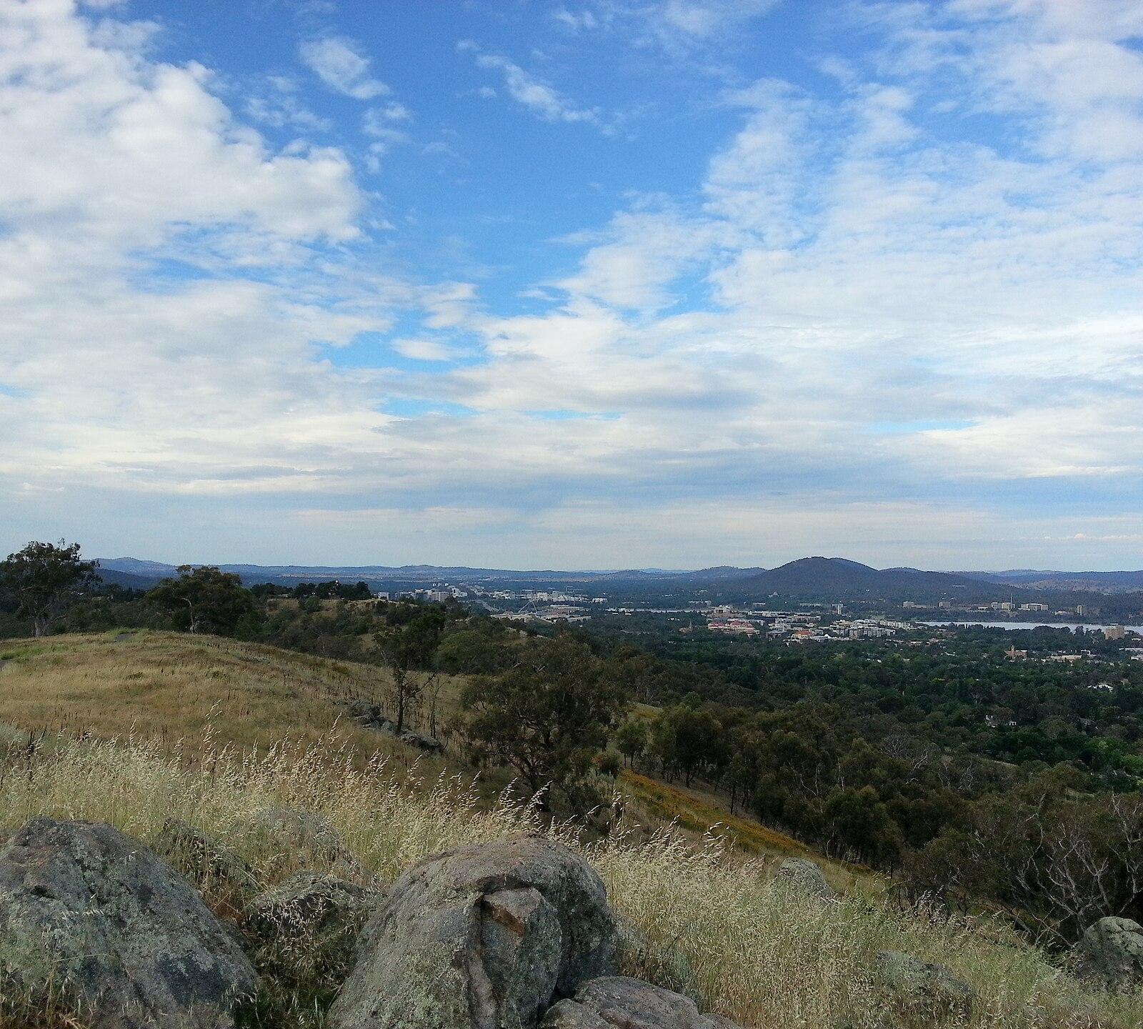 Canberra Public Servants Rent Inner Suburbs, Buy Investment Properties Farther Out