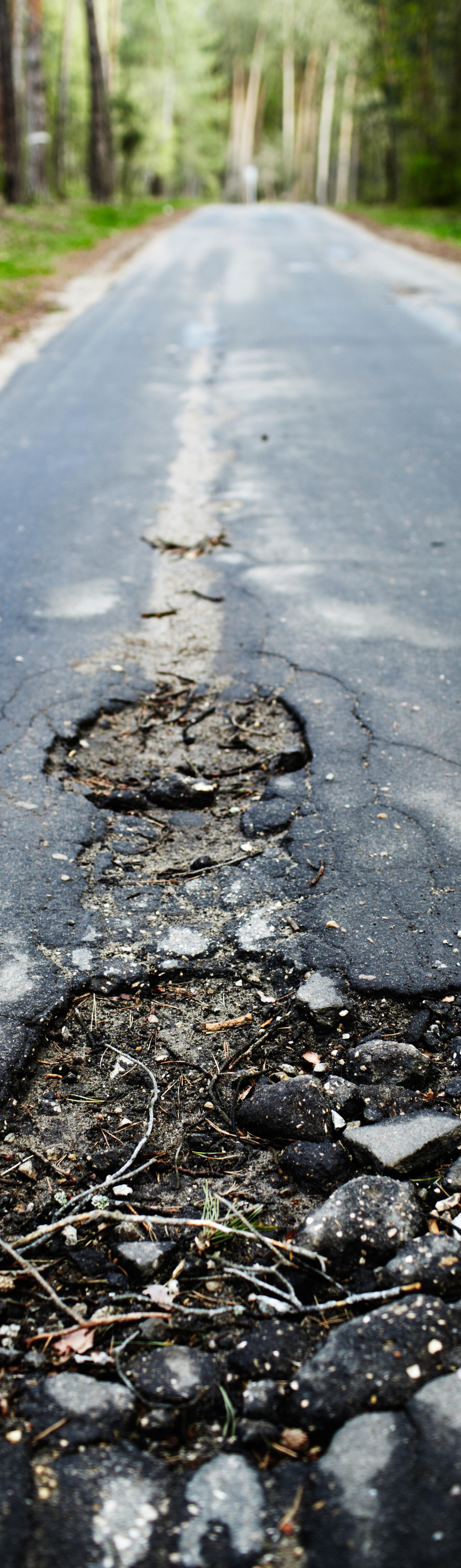 East Baton Rouge Approves Infrastructure Plan Funding Road Repairs and Bus Expansion