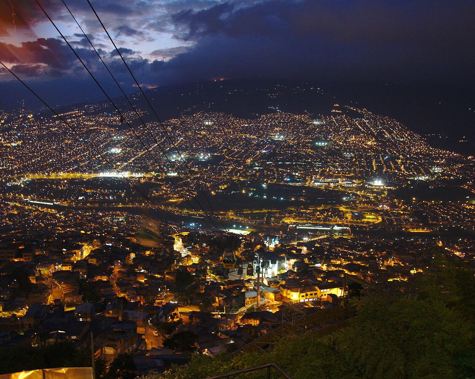 Medellín's Shared Equity Program Helps First-Time Home Buyers Afford Homes
